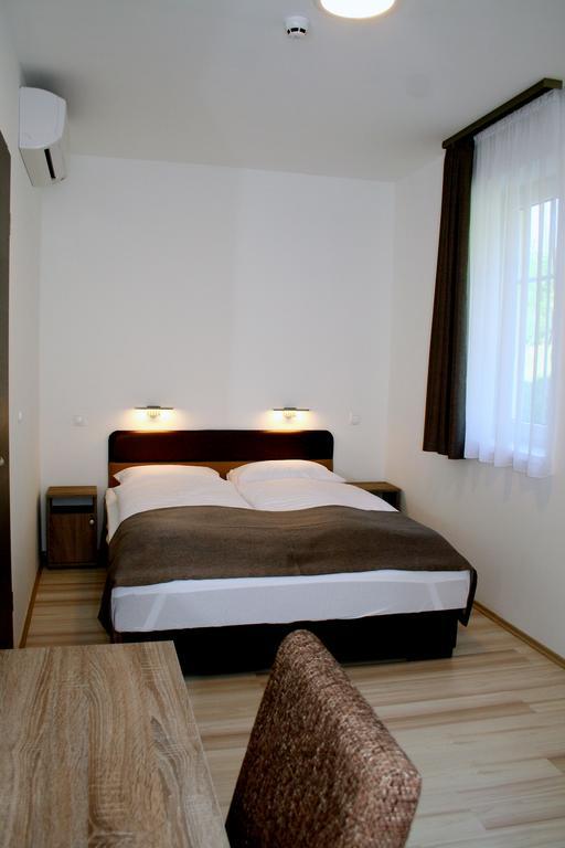 F&M Apartman Egerszalók Εξωτερικό φωτογραφία