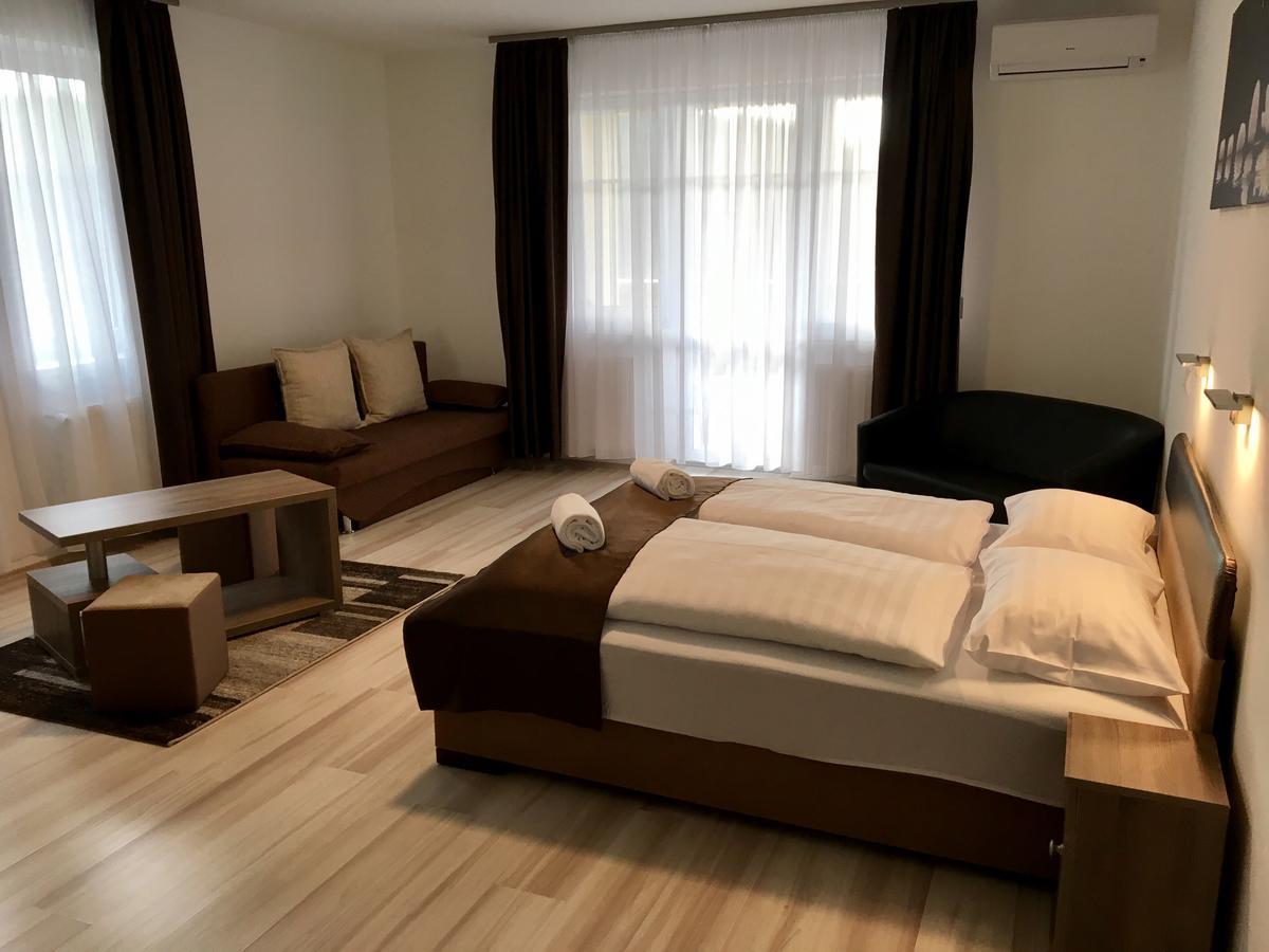 F&M Apartman Egerszalók Εξωτερικό φωτογραφία