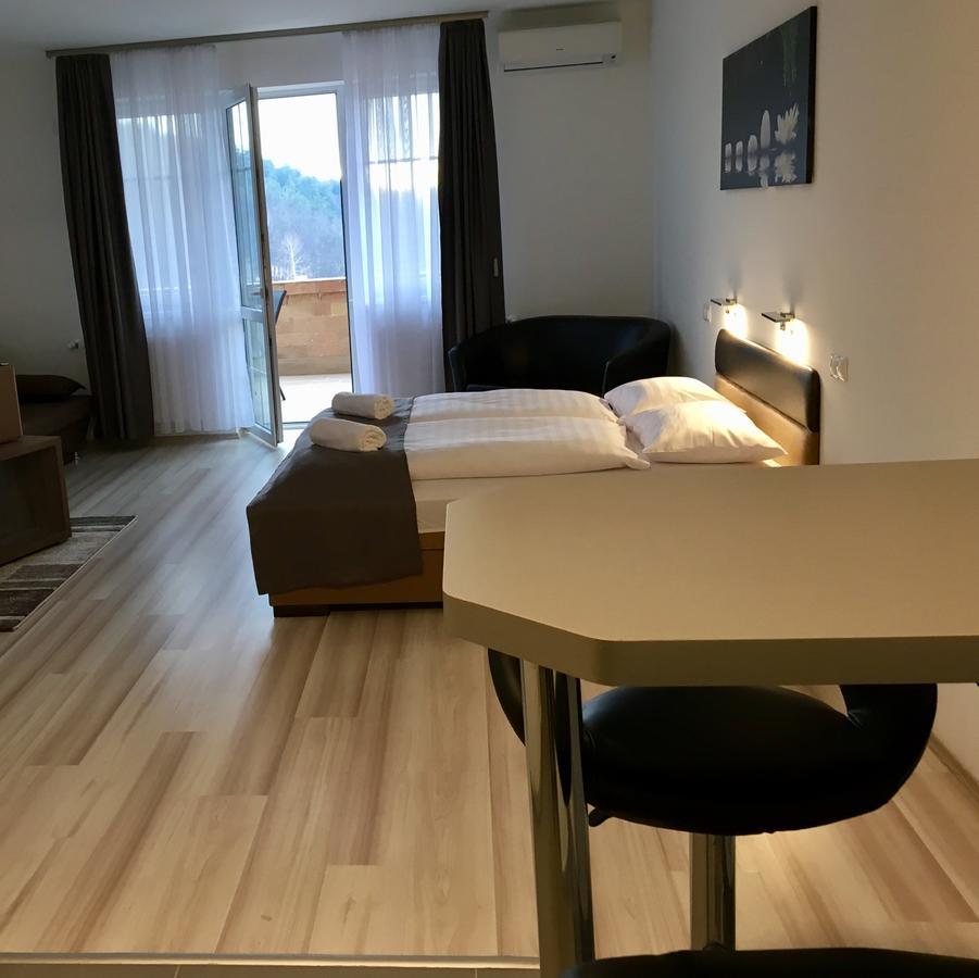 F&M Apartman Egerszalók Εξωτερικό φωτογραφία